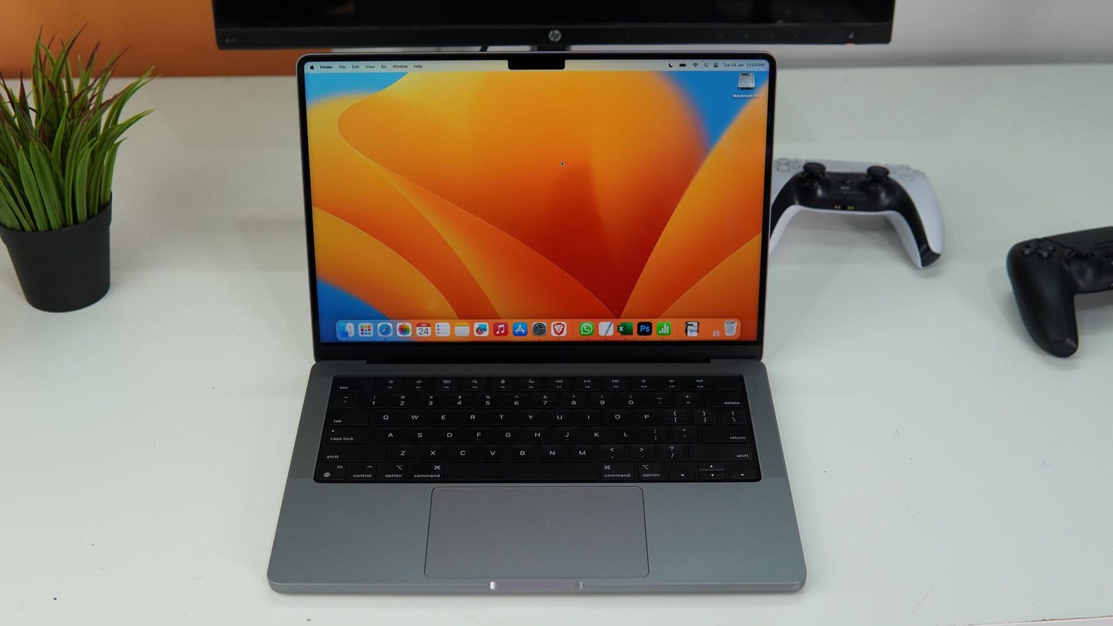 Macbook Pro 14 2023 Display