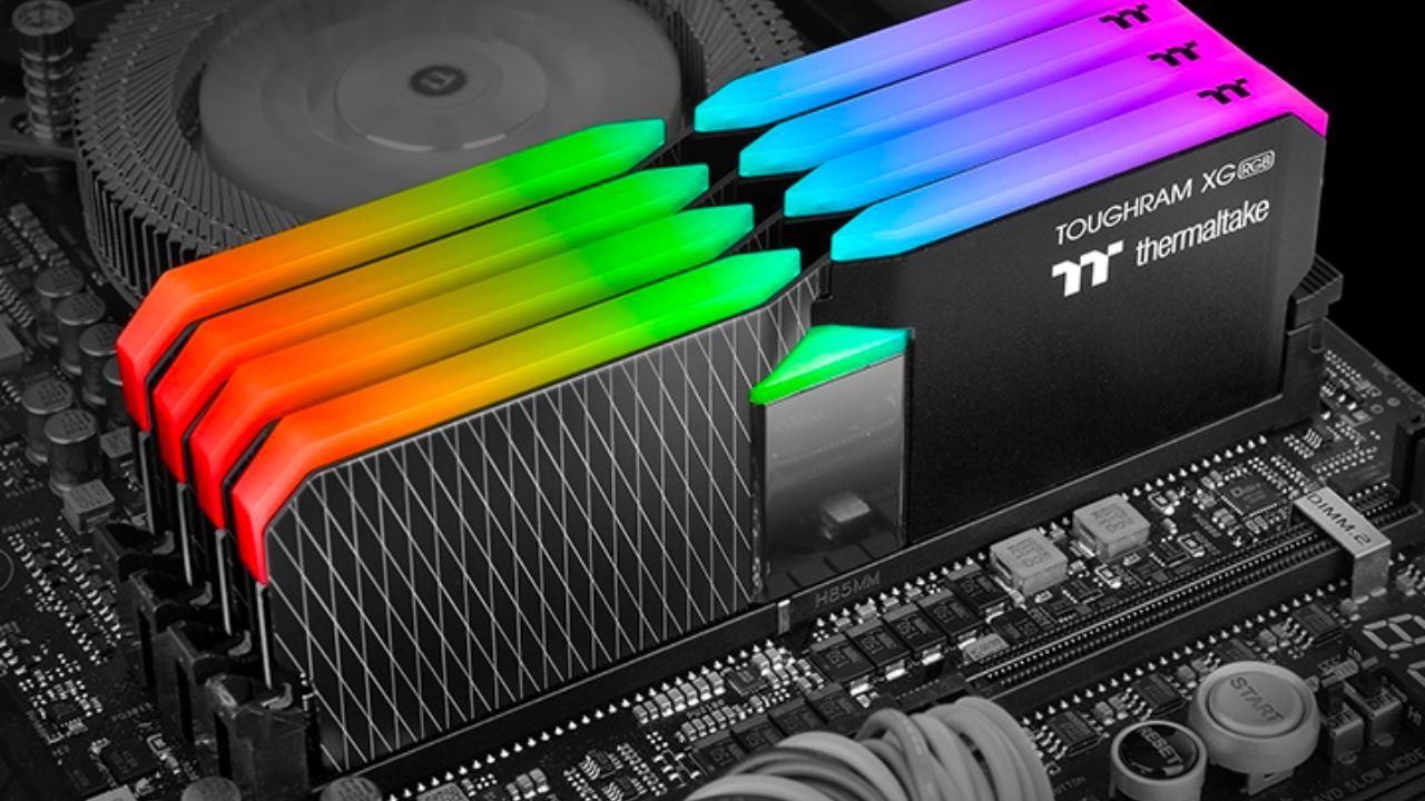 Thermaltake ToughRAM RGB DDR4