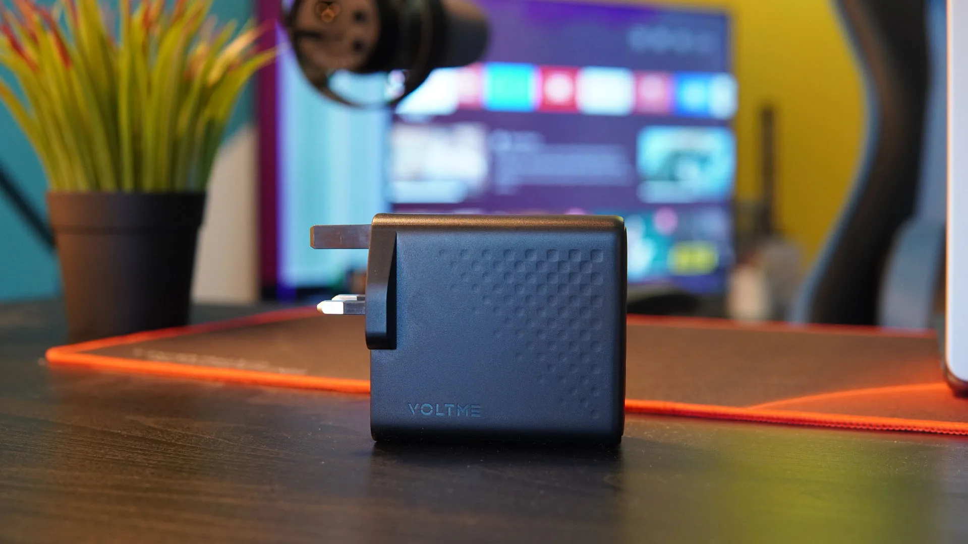 Voltme Revo 140W Charger Review